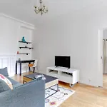 Bnbnova - Stylish 1Br Steps From Le Marais & Montorgueil