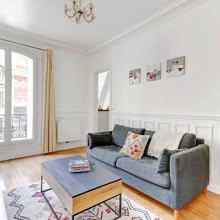 Apartment Bnbnova - Stylish 1br Steps From Le Marais & Montorgueil Paris